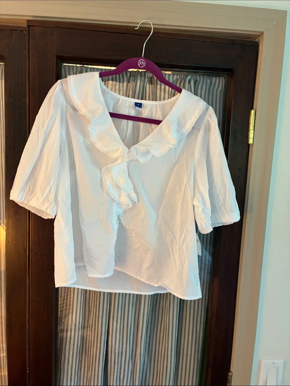 Old Navy White Ruffled V-Neck Puff Sleeve Blouse